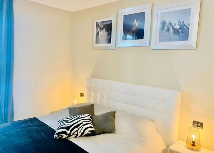 In The Center With A View Of Mont Blanc Apartment